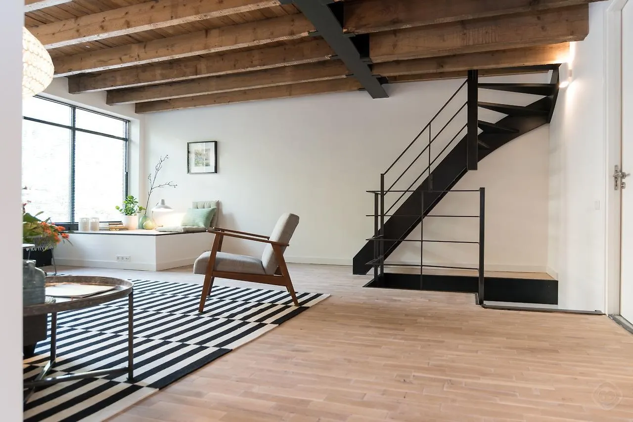 Stunning Centre Residence Ámsterdam Bed and breakfast